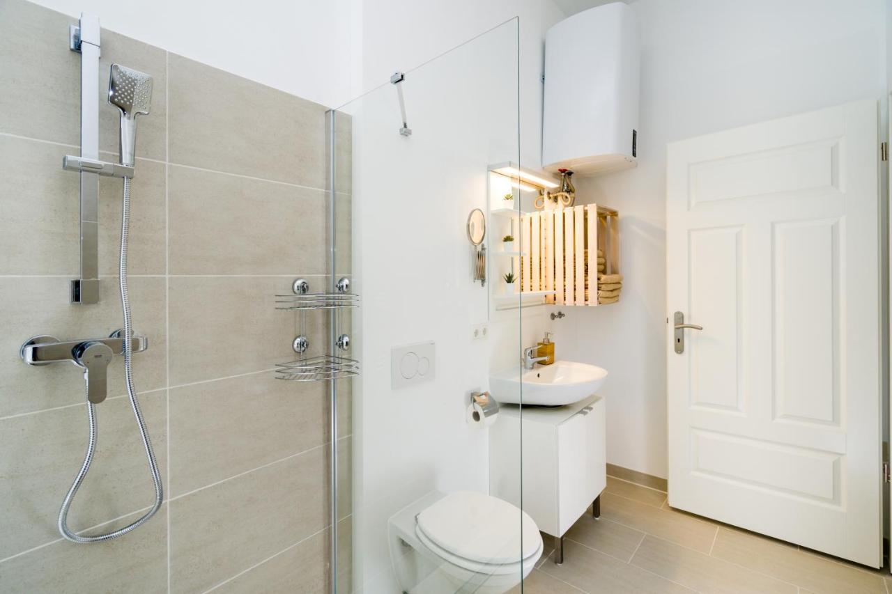 The Lohmeyerstr Hh, 2 Bed Rooms Up To 5 People Berlijn Buitenkant foto